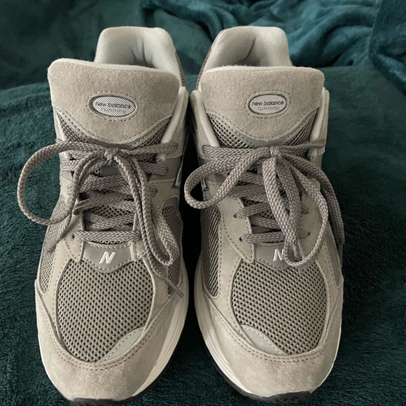 Size 11 new balance 2002r - Picture 4 of 7